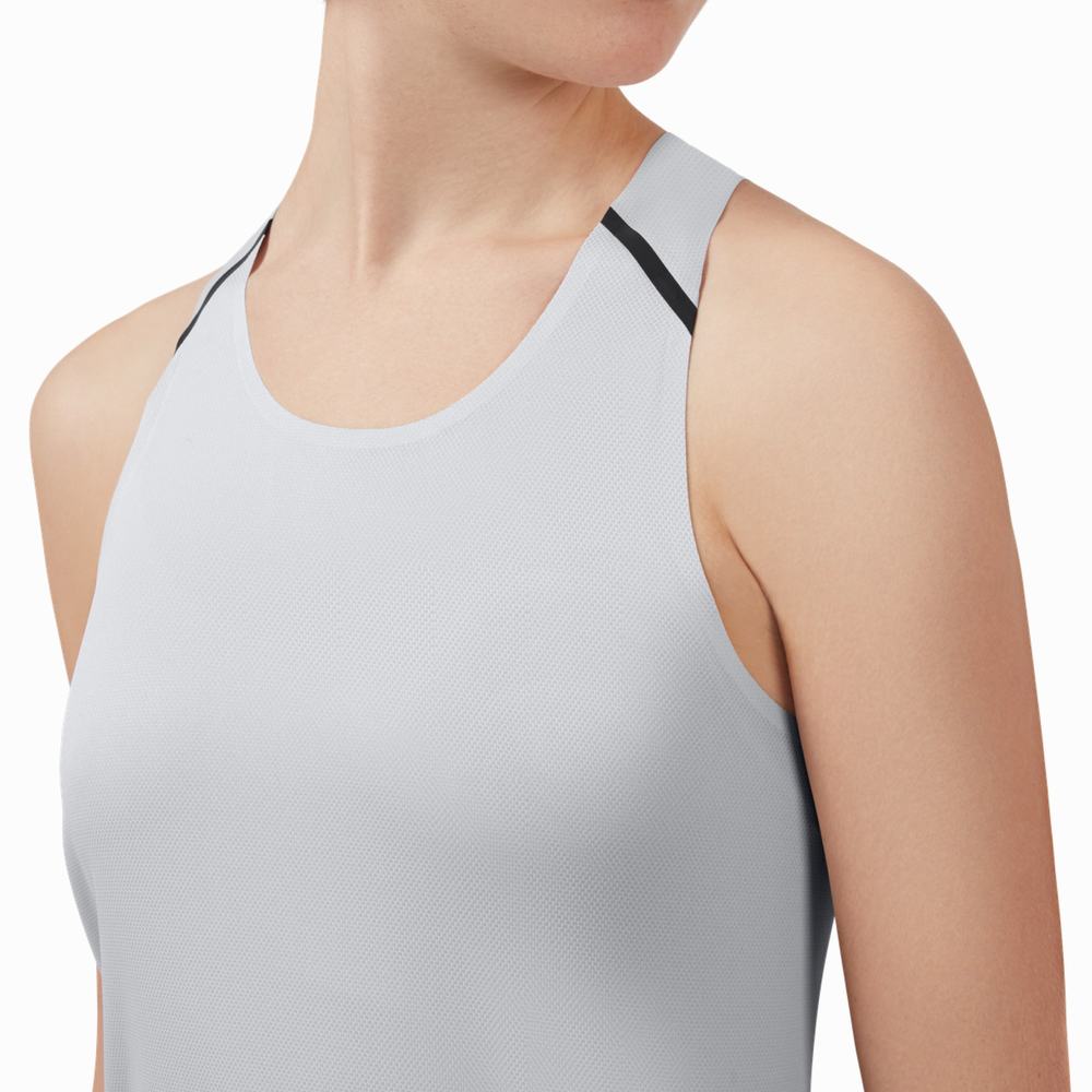 On Tank-T Singlet Dame Beige Svarte | FMQW-21493